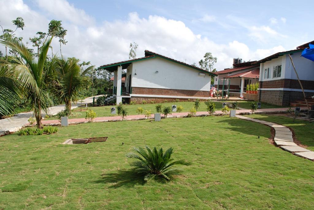 Eka Resort Hassan Exterior photo